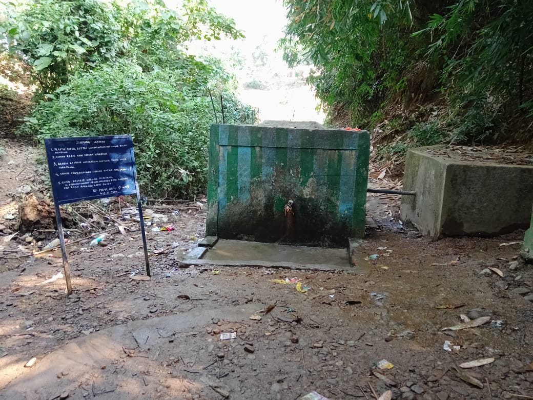 C:\Users\user\Downloads\Viilage insection photo\Dalu Block\Rimrangpara picture as on 14th Dec 2021\matia spring chamber rimrangpara.jpg